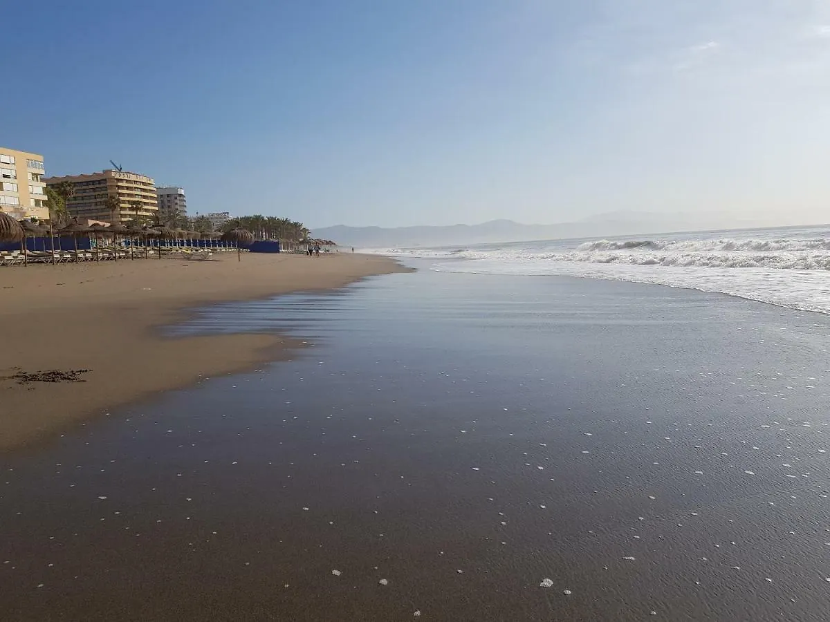 Lujoso Estudio Frontal Al Mar Torremolinos Spain